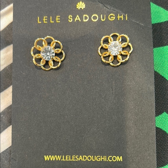 Revolve x Lele Sadoughi Marigold Floral Stud Earrings color gold new w/ dust bag - Picture 2 of 5